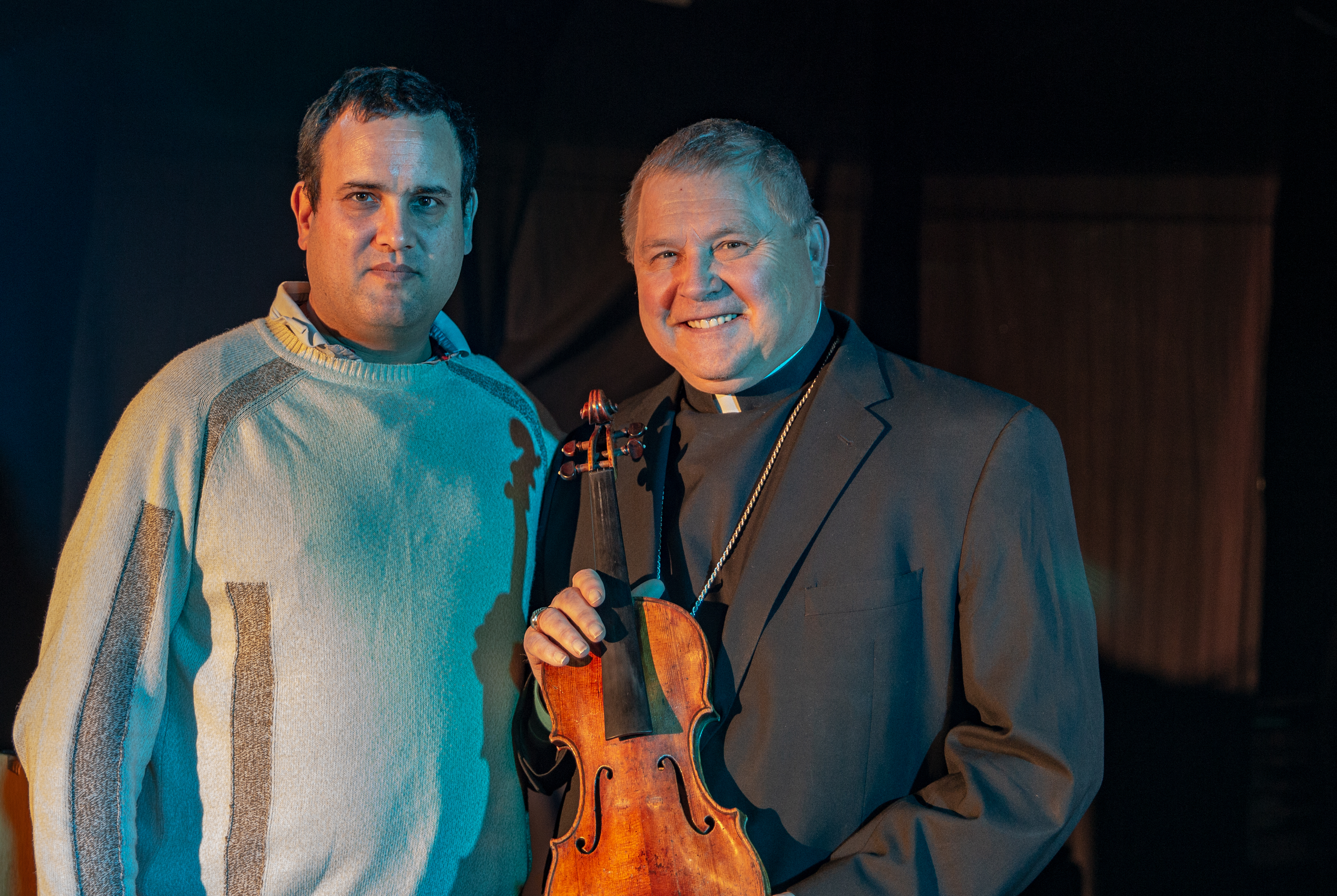 Peep korrekt trække Instruments tell the story with Violins of Hope | East Tennessee Catholic
